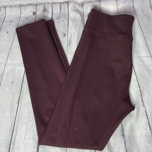Romeo + Juliet Couture Size M Burgundy High Rise Athleisure Workout Leggings